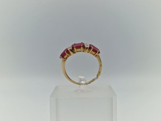 Zelta gredzens ar briljantu un smaragdu, 1.97 g, izm. 17.2