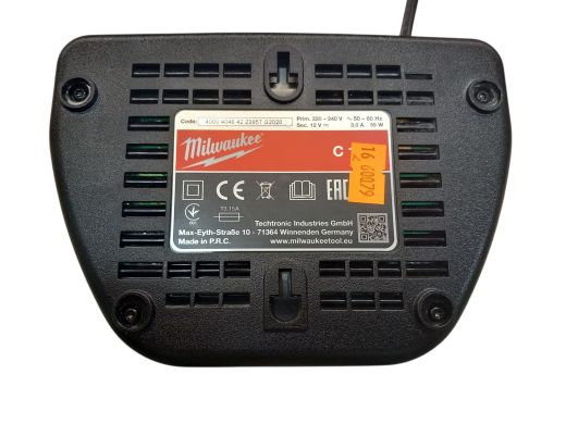 Milwaukee 12C Akumulatoru lādētājs