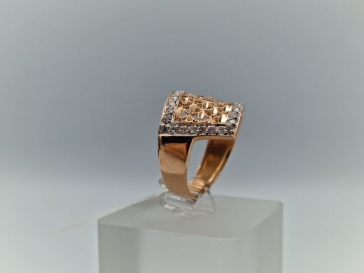 Zelta gredzens ar cirkoniju, 4.69 g, izm. 19