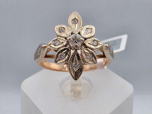 Gold ring with diamond, 3.34 g, size 15.5