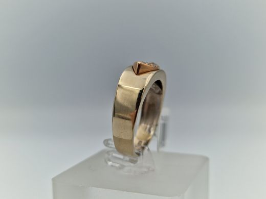 Zelta gredzens ar cirkoniju, 4.38 g, izm. 18