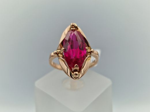 Zelta gredzens ar koraļļi, 4.27 g, izm. 16.5