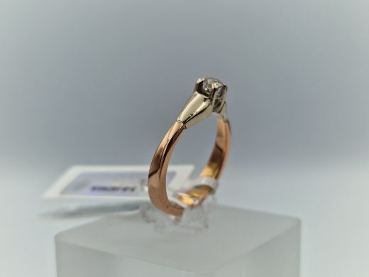 Zelta gredzens ar briljantu, 3.68 g, izm. 16.5