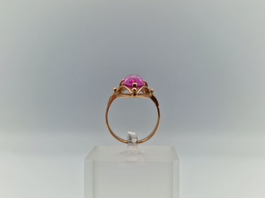 Zelta gredzens ar koraļļi, 4.64 g, izm. 18