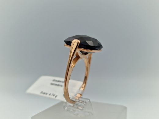 Zelta gredzens ar halcedonu, 4.74 g, izm. 17