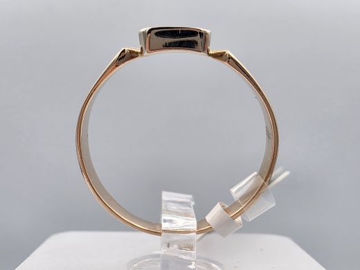 Gold ring with diamond, 2.81 g, size 17.5