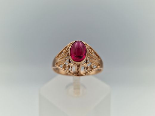 Zelta gredzens ar koraļļi, 3.5 g, izm. 19