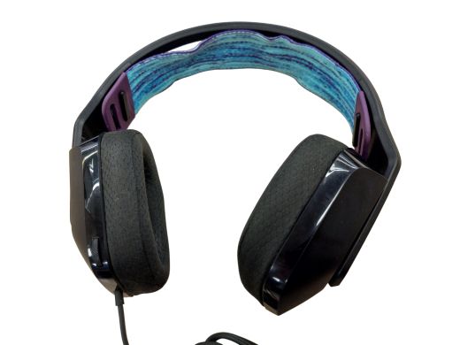 Logitech G335