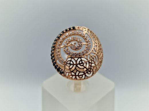 Zelta gredzens ar cirkoniju, 3.34 g, izm. 18