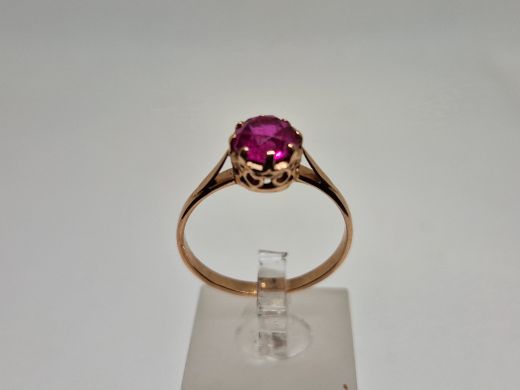 Золотое кольцо с кораллом, 2.11 г, разм. 18.5