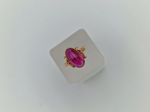 Золотое кольцо с кораллом, 4.66 г, разм. 17.5