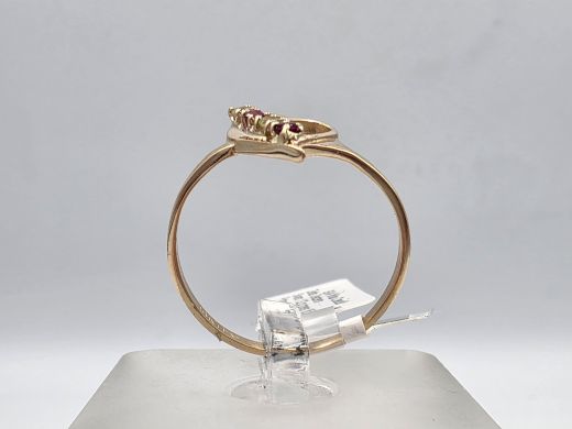 Золотое кольцо с перидотом, 1.32 г, разм. 18.5