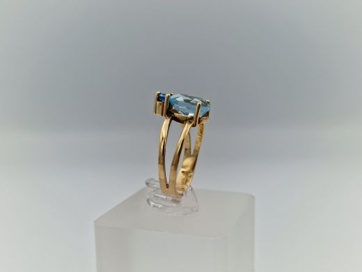 Zelta gredzens ar cirkoniju, 3.16 g, izm. 17.5