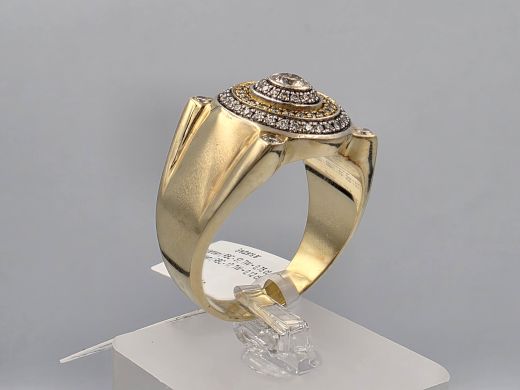Gold ring with diamond, 11.73 g, size 21.5