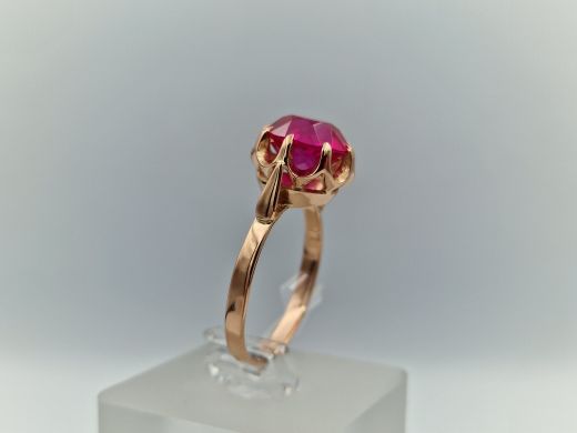 Zelta gredzens ar koraļļi, 5.03 g, izm. 19.5