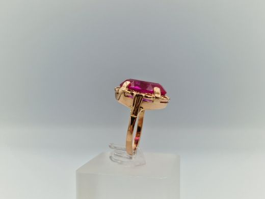 Zelta gredzens ar koraļļi, 6.28 g, izm. 17.5