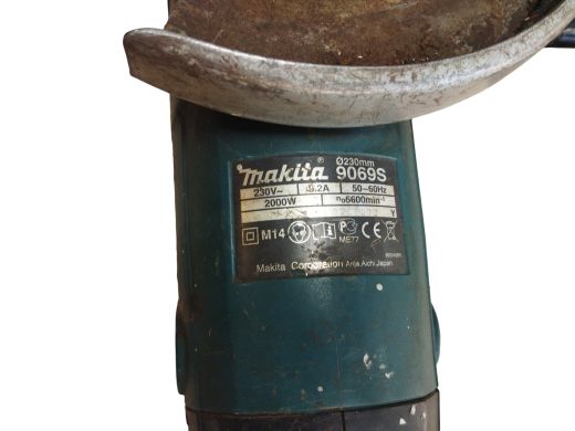 Makita 9069S