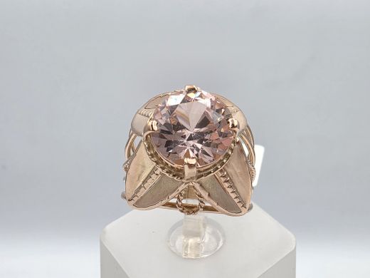 Золотое кольцо с цирконом, 6.3 г, разм. 17