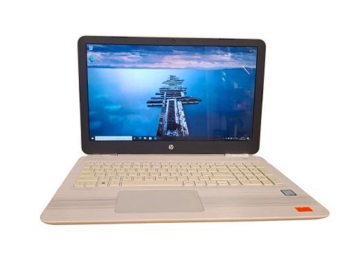 HP Pavilion 825 gb