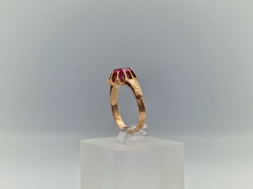 Zelta gredzens ar koraļļi, 3.79 g, izm. 18.5