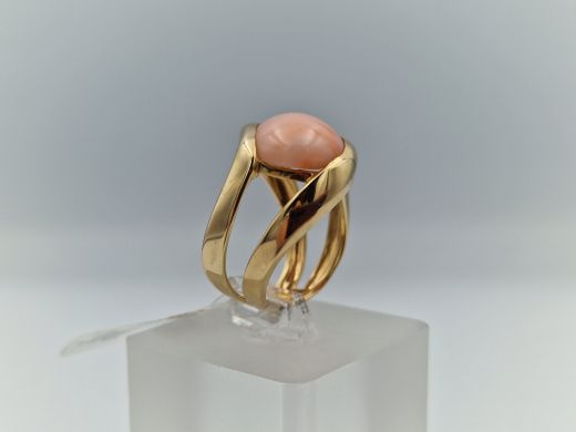 Золотой кулон с кораллом, 6.21 г