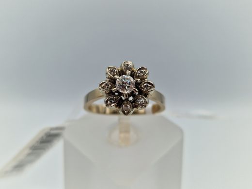 Золотое кольцо с бриллиантом, 4.35 г, разм. 16.5