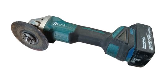 Makita DGA504 