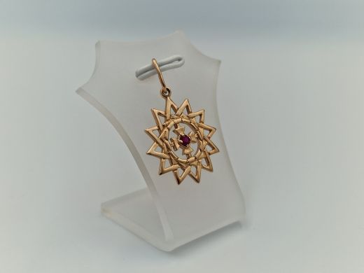 Золотой кулон с кораллом, 2.09 г