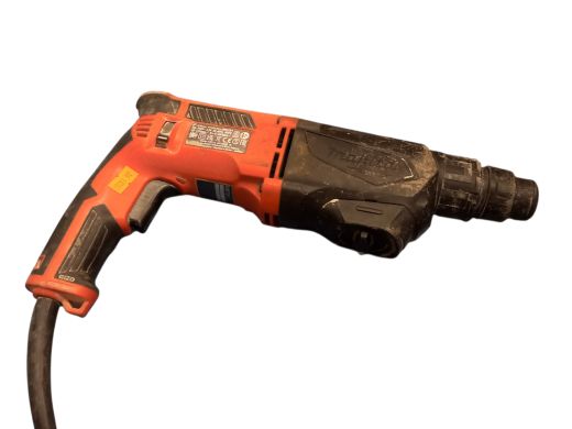 Makita M8701
