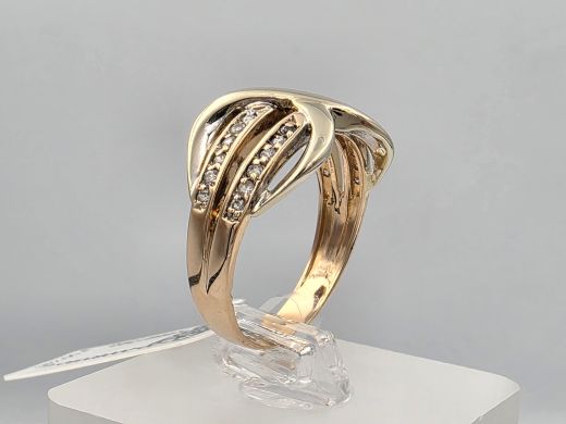 Gold ring with zircon, 4.02 g, size 18