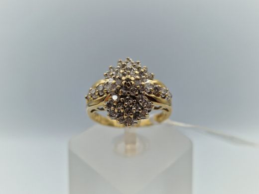 Zelta gredzens ar briljantu, 4.82 g, izm. 16.8