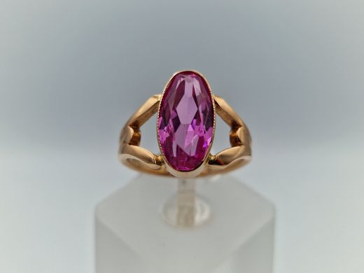 Zelta gredzens ar koraļļi, 5.67 g, izm. 18