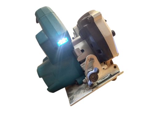 Makita Dcc501