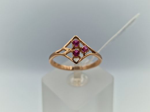 Золотое кольцо с кораллом, 2.08 г, разм. 18.5