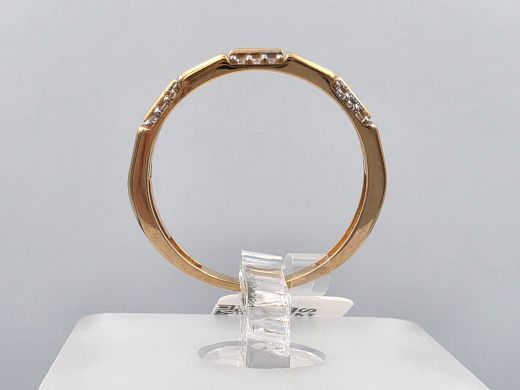 Gold ring with zircon, 1.75 g, size 17