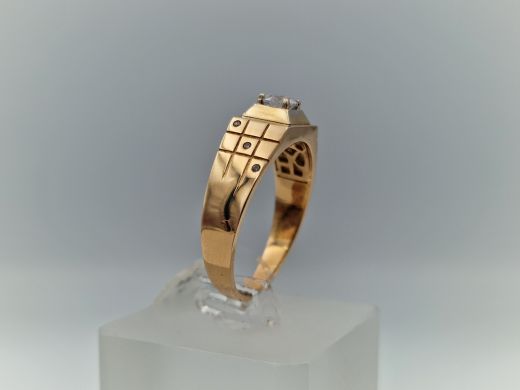 Zelta gredzens ar cirkoniju, 5.52 g, izm. 21.5