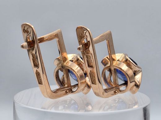Gold earrings, 4.51 g