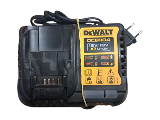 DeWAlt DCF887 