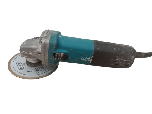 Makita 9558Hnr