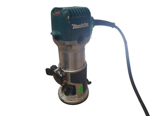 Makita Rt0702C