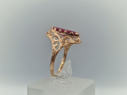 Zelta gredzens ar koraļļi, 3.67 g, izm. 21