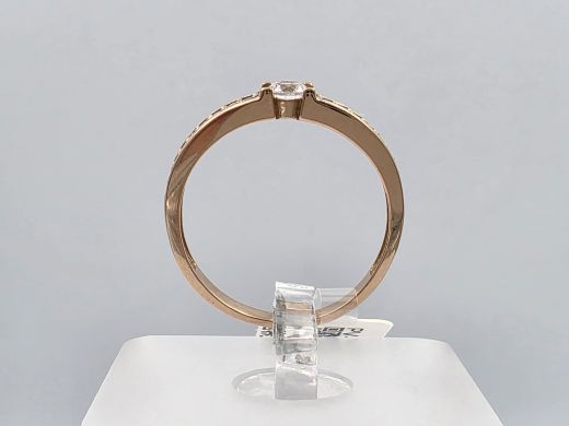 Золотое кольцо с цирконом, 1.77 г, разм. 17