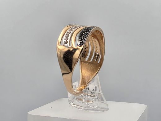 Gold ring with zircon, 3.38 g, size 20
