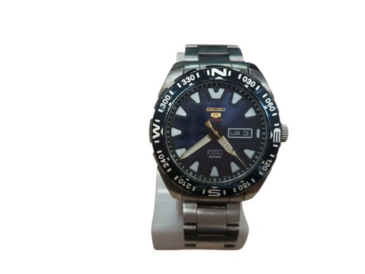 Seiko 5 Sports 