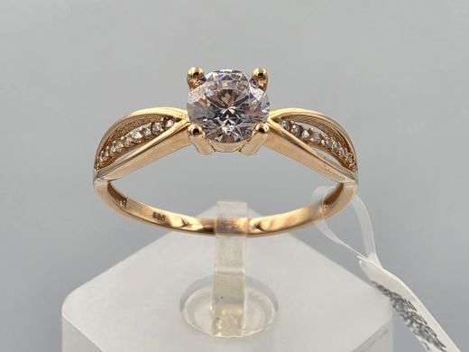 Gold ring with zircon, 2.41 g, size 20.5