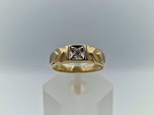 Zelta gredzens ar cirkoniju, 4.36 g, izm. 20