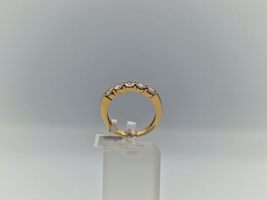Золотое кольцо, 3.82 г, разм. 17.5