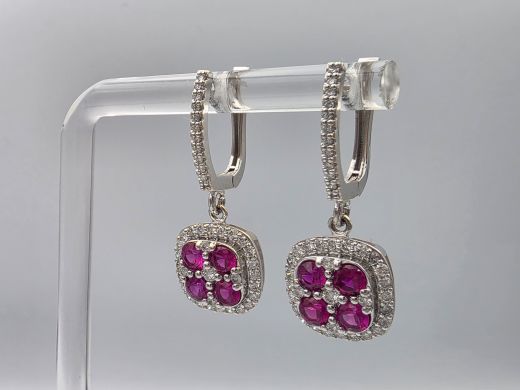 Gold earrings with diamond and ruby, 5.22 g
