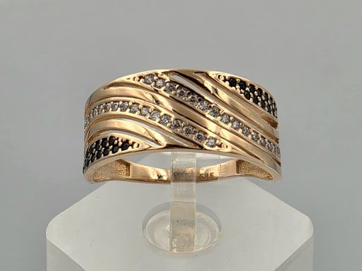 Gold ring with zircon, 2.89 g, size 19