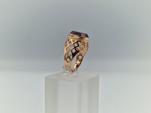 Золотое кольцо с кораллом, 6.12 г, разм. 17.5